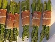 Spargel in Serrano-Schinken - Rezept