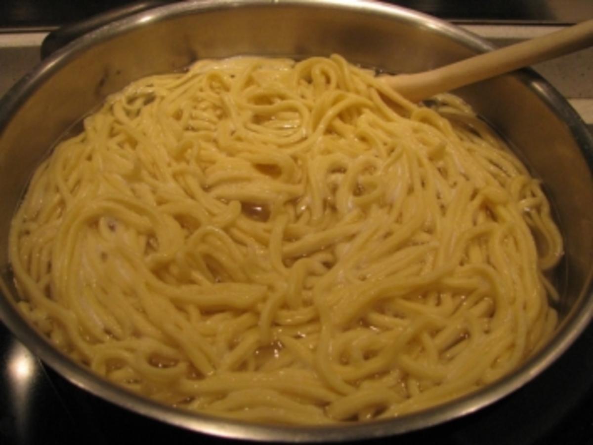 Selbstgemachte Spaghetti Napolitana - Rezept