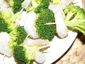 Rezept: Garnelen-Broccoli-Spiesschen Garnelen-Broccoli-Spiesschen - Rezept