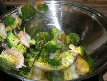Rezept: Garnelen-Broccoli-Spiesschen Garnelen-Broccoli-Spiesschen - Rezept