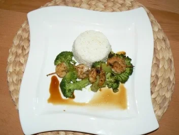 Rezept: Garnelen-Broccoli-Spiesschen Garnelen-Broccoli-Spiesschen - Rezept