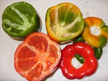 Rezept: Bunte gefüllte Paprika Bild Nr. 2 Bunte gefüllte Paprika - Rezept - Bild Nr. 2