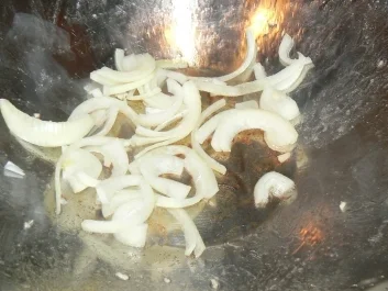 pikante Mie-Nudelpfanne - Rezept