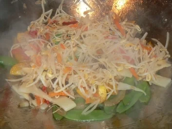 pikante Mie-Nudelpfanne - Rezept