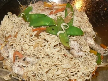 pikante Mie-Nudelpfanne - Rezept