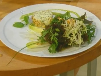 Rezept: KARTOFFELTERRINE MIT BASILIKUMSOSSE KARTOFFELTERRINE MIT BASILIKUMSOSSE - Rezept