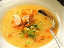 Rezept: Kartoffelsuppe mit Wienerle Kartoffelsuppe mit Wienerle - Rezept
