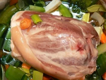 Mamas herzhaftes Eisbein- Rezept - Rezept