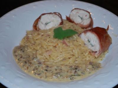 Hähnchenbrust im Speckmantel auf Pastasotto mit Gorgonzolacreme - Rezept