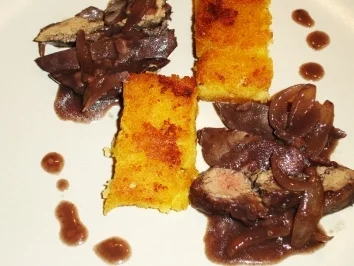 Leber in Merlot mit gebratener Polenta - Rezept