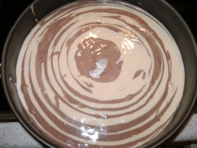 Gefüllte Zebratorte - Rezept - Bild Nr. 2