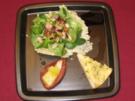 Feldsalat im Parmesan-Körbchen mit Serranochips und Melonenkaviar - Rezept