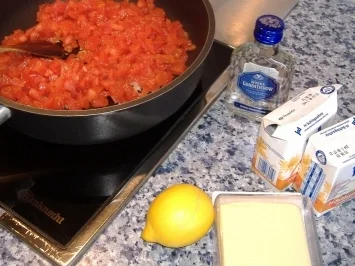 Rezept: Poulardenbrust auf Spinateierkuchen Bild Nr. 2 Poulardenbrust auf Spinateierkuchen - Rezept - Bild Nr. 2