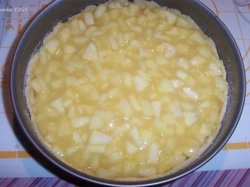 Apfel - Wein - Torte mit Quarkhaube - Rezept