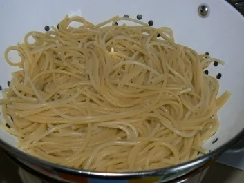 Spaghettisalat mit Thunfisch - Rezept