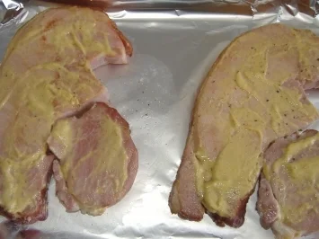 Kasselerrücken mit Sauerkrautkruste,Kürbisbutter und Kartoffelpürree - Rezept