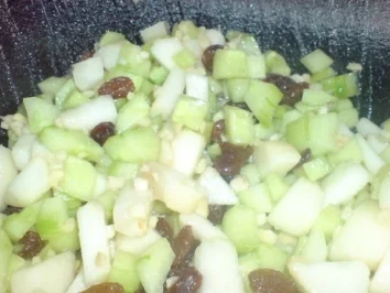 Gurken-Birnen-Salat - Rezept