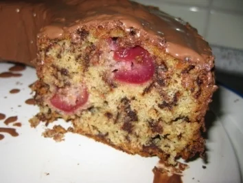 Schokoladenkuchen mit Kirschen - Rezept