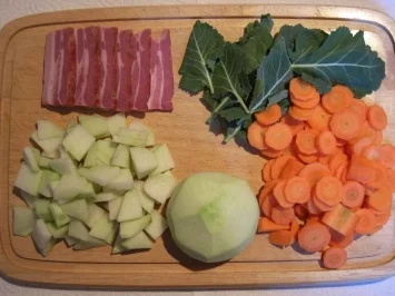 Rezept: Kohlrabi-Möhren Gemüse mit Mehl-Spatzen Kohlrabi-Möhren Gemüse mit Mehl-Spatzen - Rezept