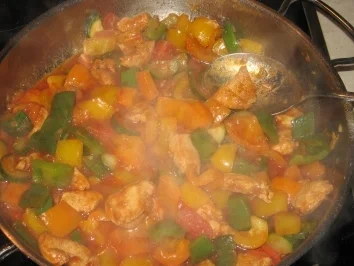 Rezept: Scharfe Paprikapfanne mit Putenfleisch Scharfe Paprikapfanne mit Putenfleisch - Rezept