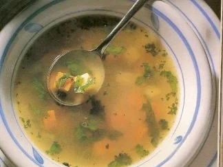 Pikante Hühnersuppe - Rezept