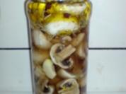 Eingelegte Knoblauch-Champignons - Rezept