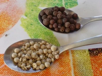 Rezept: Eingelegte Knoblauch-Champignons Bild Nr. 4 Eingelegte Knoblauch-Champignons - Rezept - Bild Nr. 4