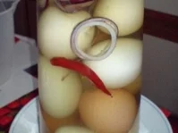 Feurige Chili-Eier - Rezept