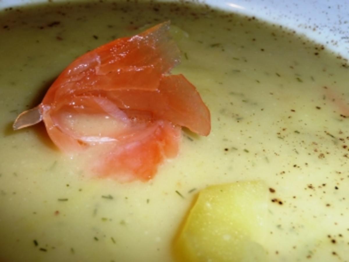 Bilder für Kartoffelsuppe mit Räucherlachs - Rezept