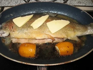 Rezept: Lachsforelle auf grünem Salat Lachsforelle auf grünem Salat - Rezept