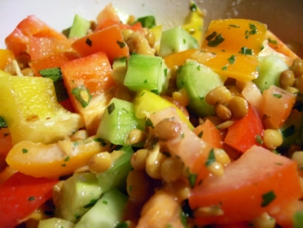 Salate: Knackiger Linsensalat mit Joghurt - Rezept