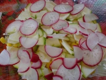 Rezept: Bunter Salat mit Ei Bild Nr. 8 Bunter Salat mit Ei - Rezept - Bild Nr. 8