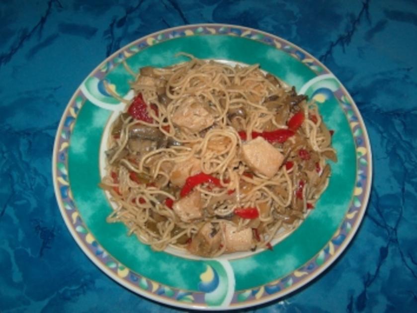 Chinesische Nudelpfanne - Rezept mit Bild - kochbar.de