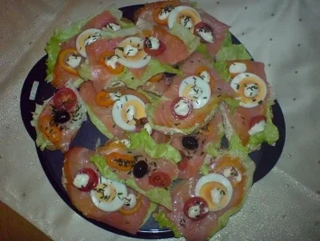 Lachsbrot - das Auge isst mit - Rezept