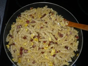 Rezept: Fussili mit Frühstücksfleisch Fussili mit Frühstücksfleisch - Rezept