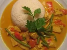 Curry-Hähnchen mit Bohnen, Paprika und Reis - Rezept