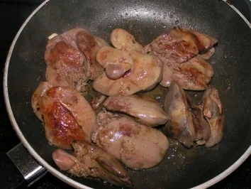 Geröstete Leber mit Paprikanudeln - Rezept