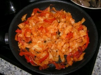 Geröstete Leber mit Paprikanudeln - Rezept