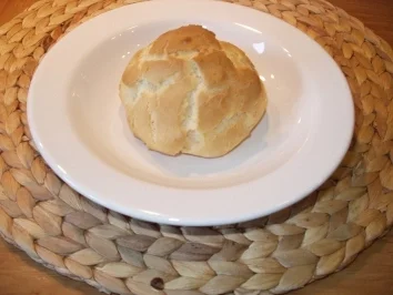 Rezept: Windbeutel selbstgemacht mit Sahne und Kirschen Windbeutel selbstgemacht mit Sahne und Kirschen - Rezept