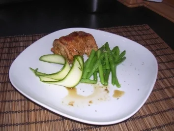 Putenroulade mit vegetarischer Füllung - Rezept