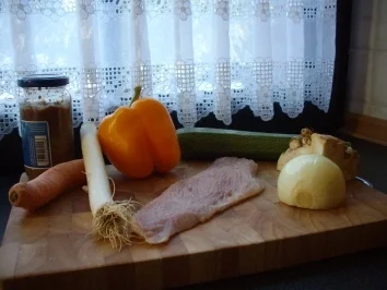 Putenroulade mit vegetarischer Füllung - Rezept