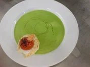 Geeiste Erbsen-Zitronengrassuppe - Rezept