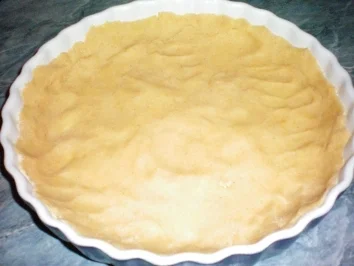 Rezept: Engadiner Nusstorte Engadiner Nusstorte - Rezept