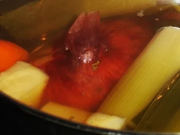 Gemüsebrühe - Rezept