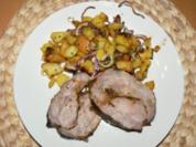Was herzhaftes aus dem Backofen: Spießbraten mit Petersilien-Zwiebel-Kartoffeln - Rezept