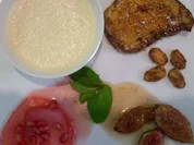 Armer Ritter mit gebrannten Mandeln an Schokosüppchen mit Feigen - Rezept