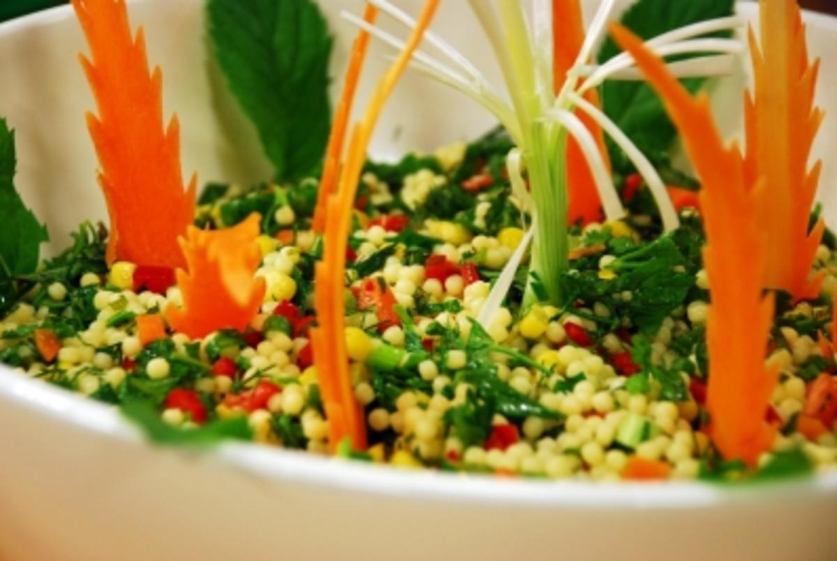 Bilder für Couscous-Salat mit knackigem Gemüse - Rezept