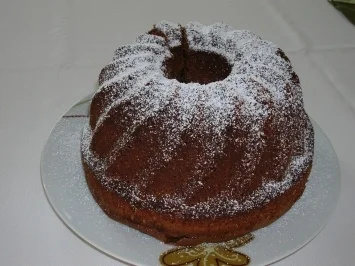 Rezept: Rotweinguglehupf Rotweinguglehupf - Rezept