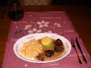 Hirschmedaillons mit Champignon-Sahne-Soße - Rezept