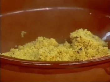 Gedämpfter Couscous mit Gewürzöl - Rezept